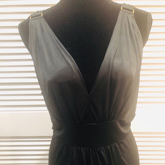 Black Express Plunge Top - Picture 4 of 7